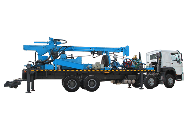 Truck mounted water well drilling rig